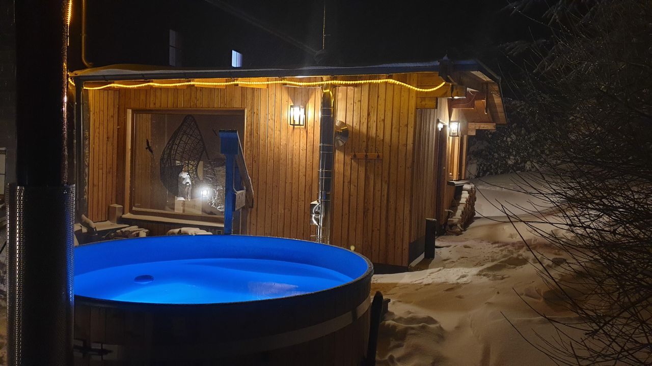 hotTub Badefass mit Holzofen hotTub Badefass mit Holzofen